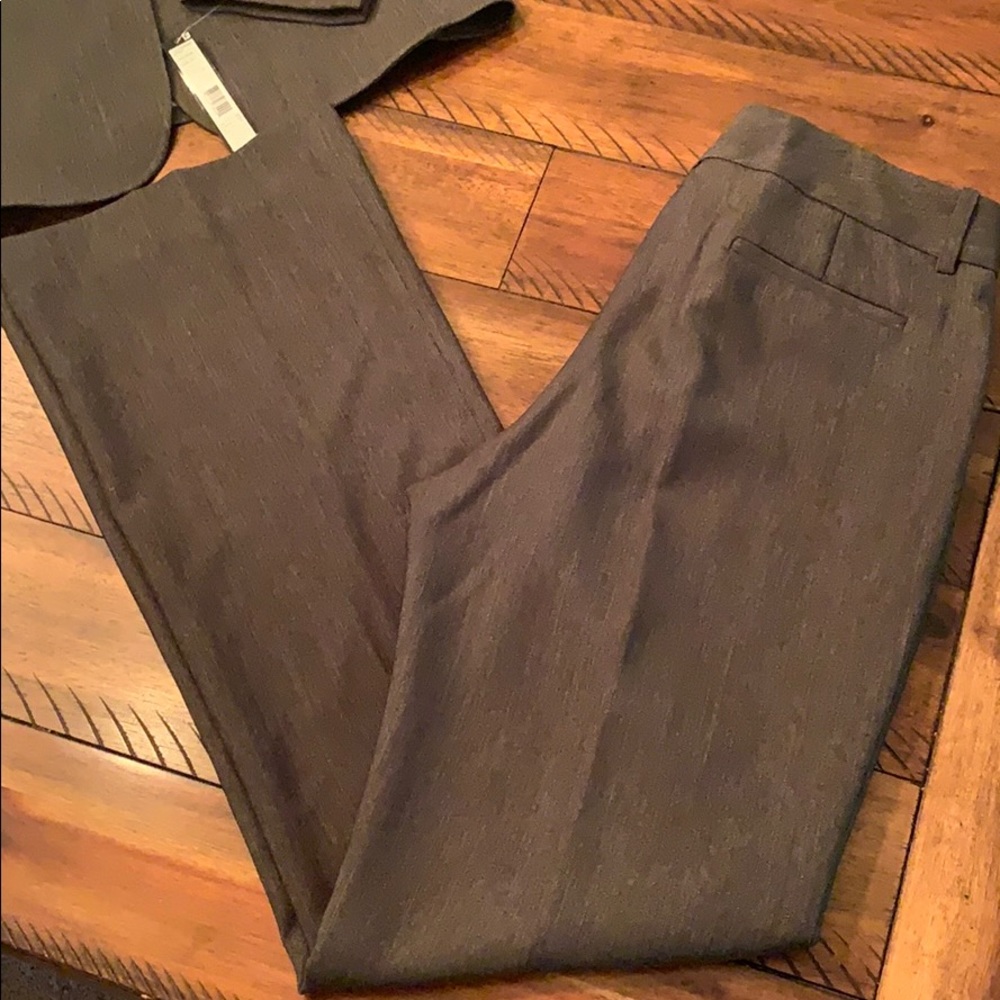 Tahari Solid Single Button Pant Suit Olive Green - Picture 11 of 16
